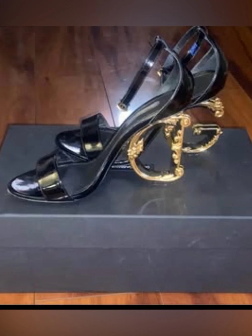 DOLCE&GABBANA Sculpted-Heel Patent Leather Sandals